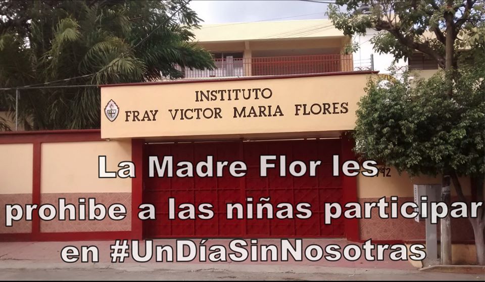 Reprenden a niñas que quieren participar en el #9M, directora de Secundaria del Colegio de Niñas se los prohíbe.