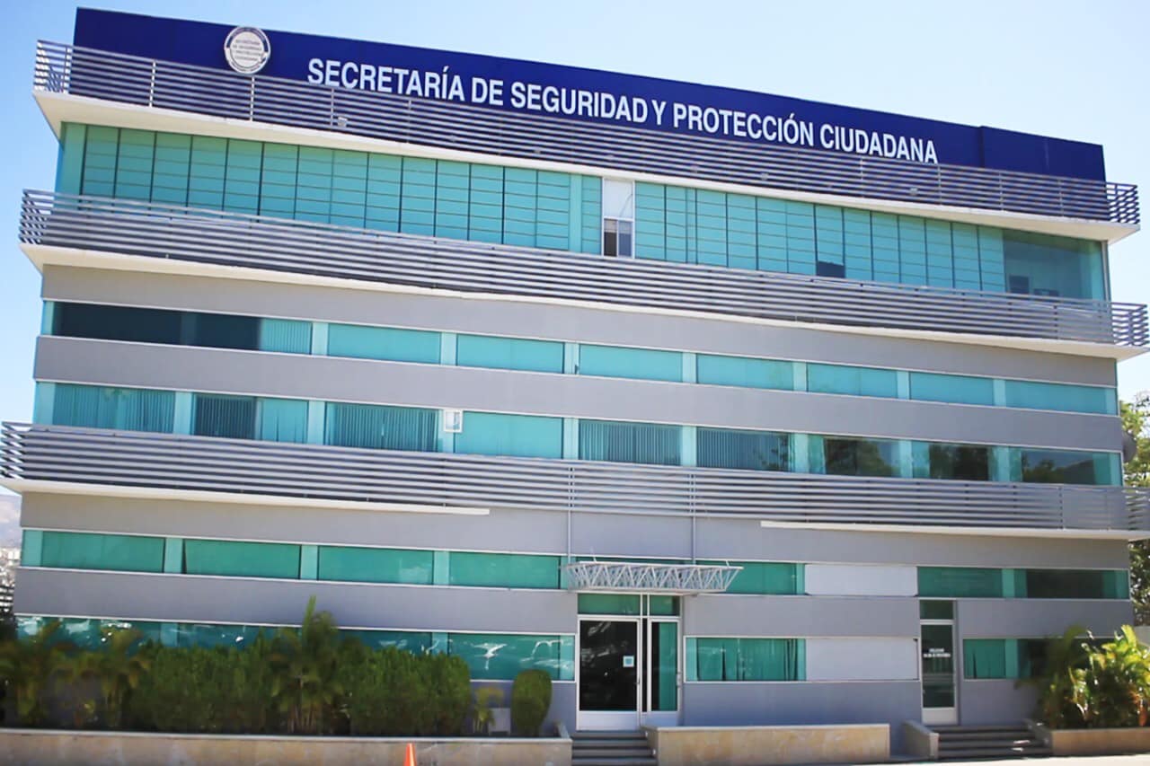 Separan del cargo al José Santos Hermenegildo Ortiz, lo están investigando por el homicidio de un policía estatal.