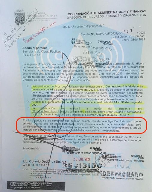 Bajo a amenaza de perder su trabajo, empleados de la Secretaría de Obras Públicas…