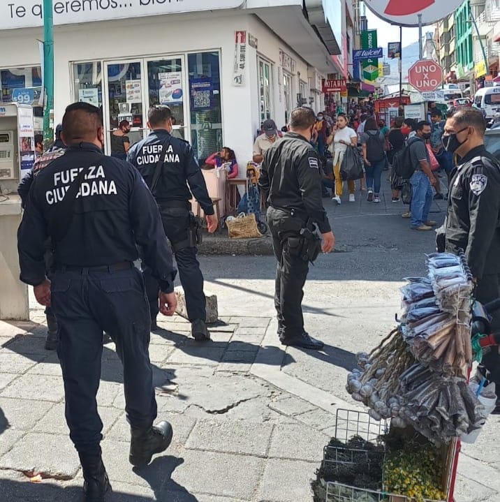 Policías amenazan e intentan detener arbitrariamente a periodista en Chiapas