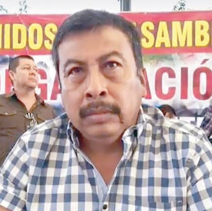 Quienes piensen diferente, critiquen o se atrevan a cuestionar o más aún, a intentar disputar la dirigencia a Pedro Gómez Bámaca, son expulsados al puro estilo estalinistas porril