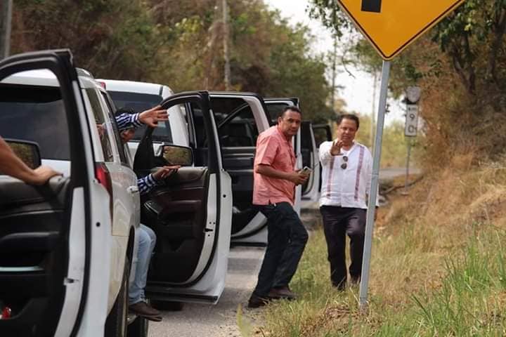 Como decían los Tepichines: y por una miada lo iban a matar.