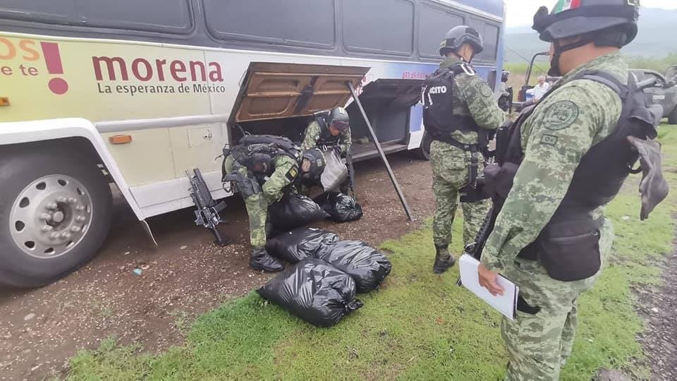 Ejército Mexicano y GN aseguran una sustancia con las características propias del #cristal en #Michoacán el pasado 24 de junio