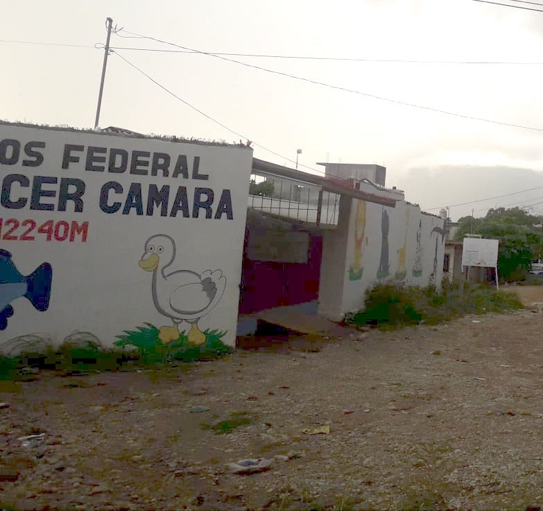 Hasta en los barrios más pobres escuelas siguen cobrando las cuotas «voluntarias»