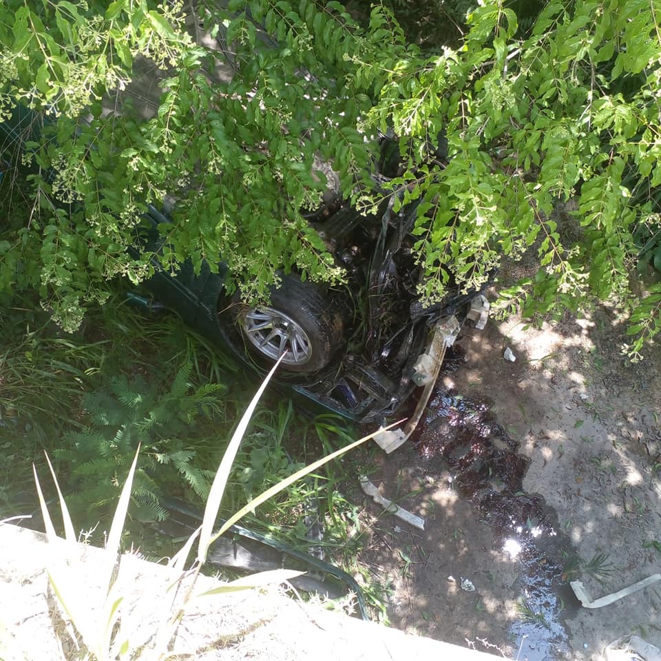 Se va a un voladero un Jetta, en el tramo Carretero Jobo – Suchiapa.