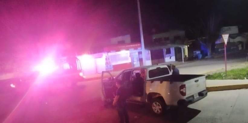 Grupo armado agrede a elementos de la Policía