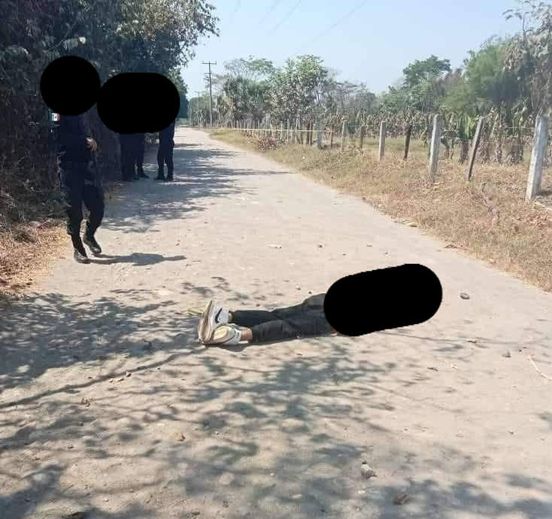 Ejecutan a tres personas, los encuentran en el camino al Basurero del municipio de #Suchiate
