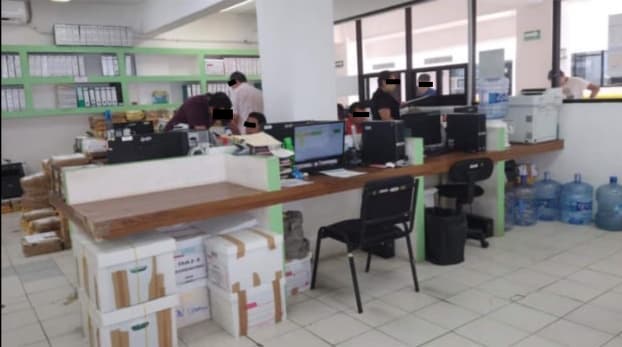 Trabajadores de la Comisión de Caminos e Infraestructura Hidráulica denuncian que el Director General, Jorge Luis Gómez Jiménez, los está obligando a trabajar