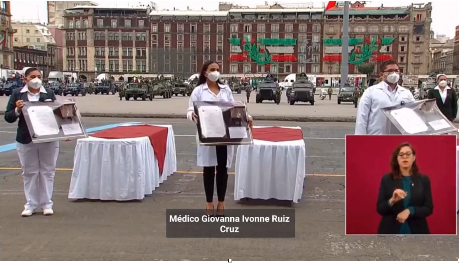 Zoé Robledo pisotea a los trabajadores del IMSS