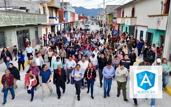 Inaugura Fabiola Ricci obra de pavimentación en la colonia Erasto Urbina