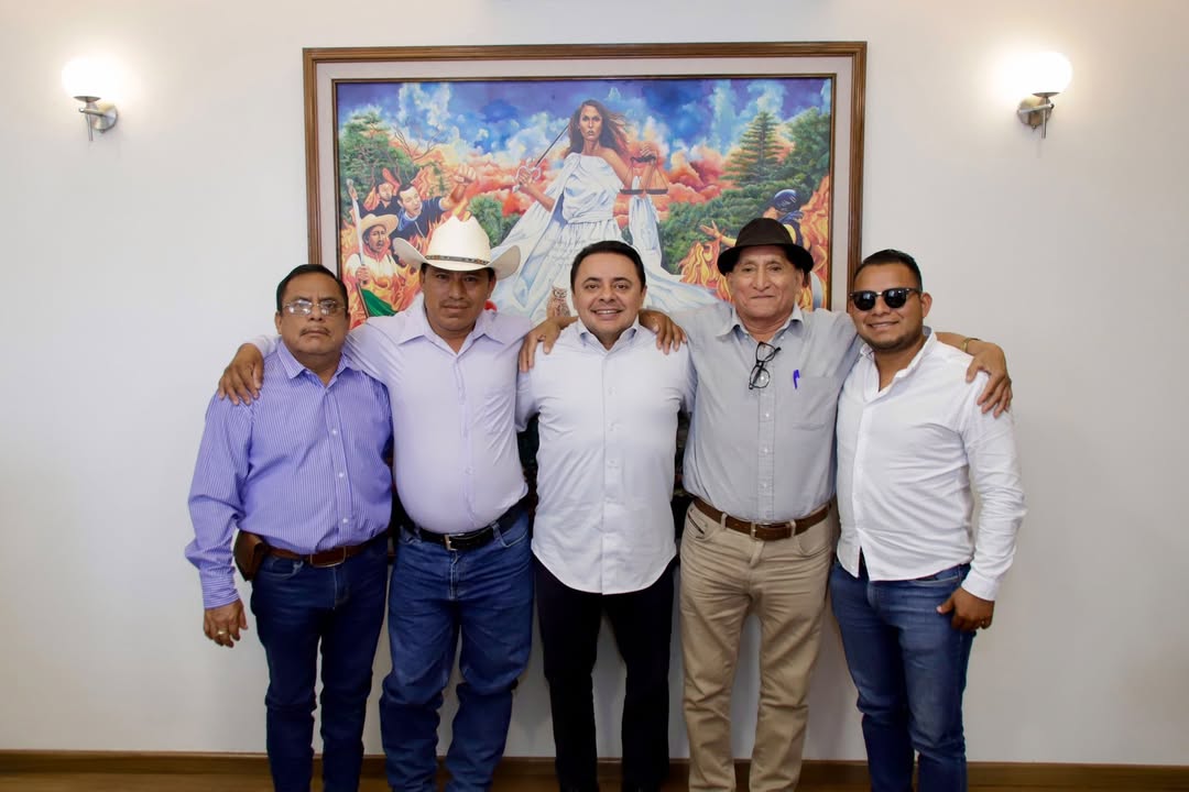 Juan Carlos Moreno Guillén mantiene diálogo con sectores productivos de la entidad